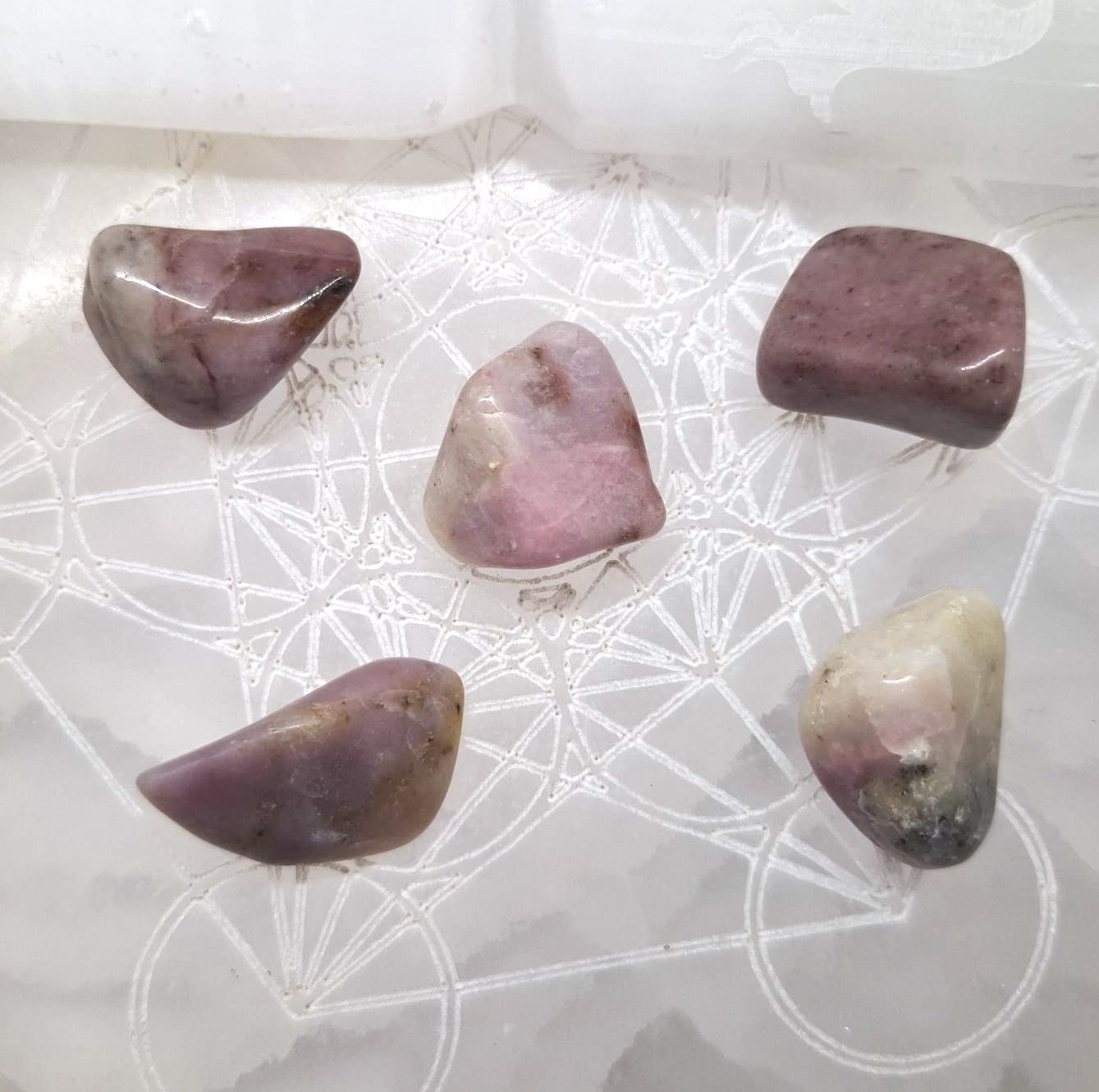 Pierres Roulées de Thulite