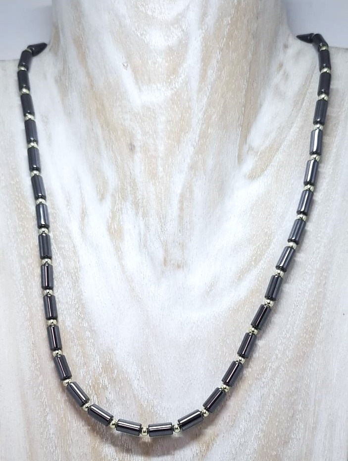 Collier d'Hématite Tubes et perles dorées
